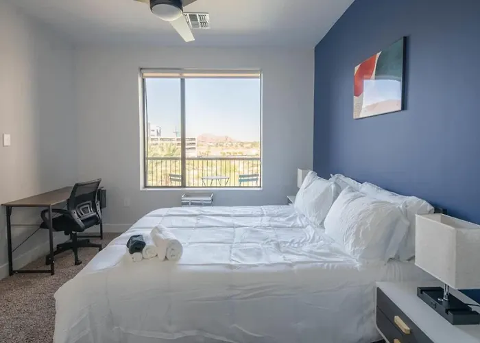 Stunning 1bd - Pool, Gym, Parking, W-d - Sleeps 4 Apartamento