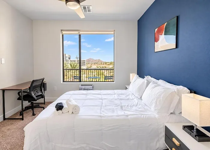 Stunning 1bd - Pool, Gym, Parking, W-d - Sleeps 4 *